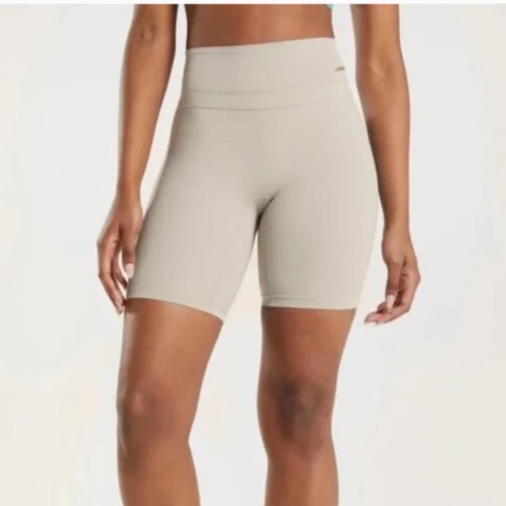Gymshark x Whitney Simmons V3 Biker shorts